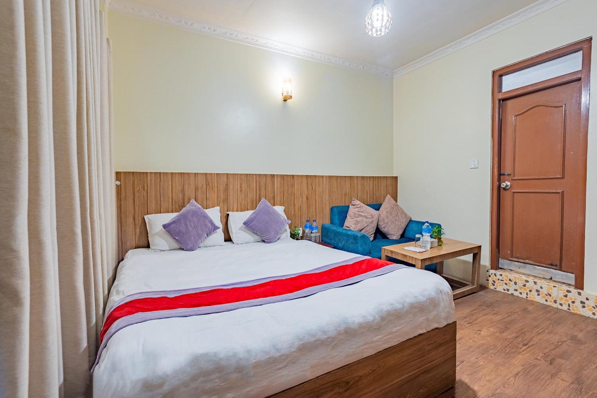Oyo 821 Hotel Gauri Kathmandu Ngoại thất bức ảnh