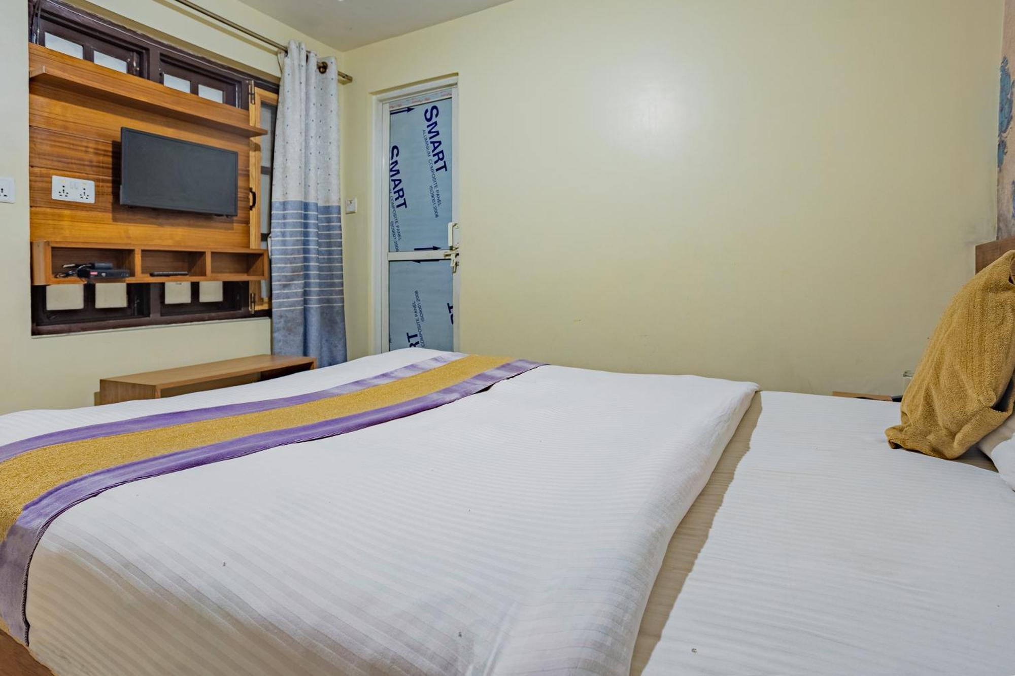 Oyo 821 Hotel Gauri Kathmandu Ngoại thất bức ảnh