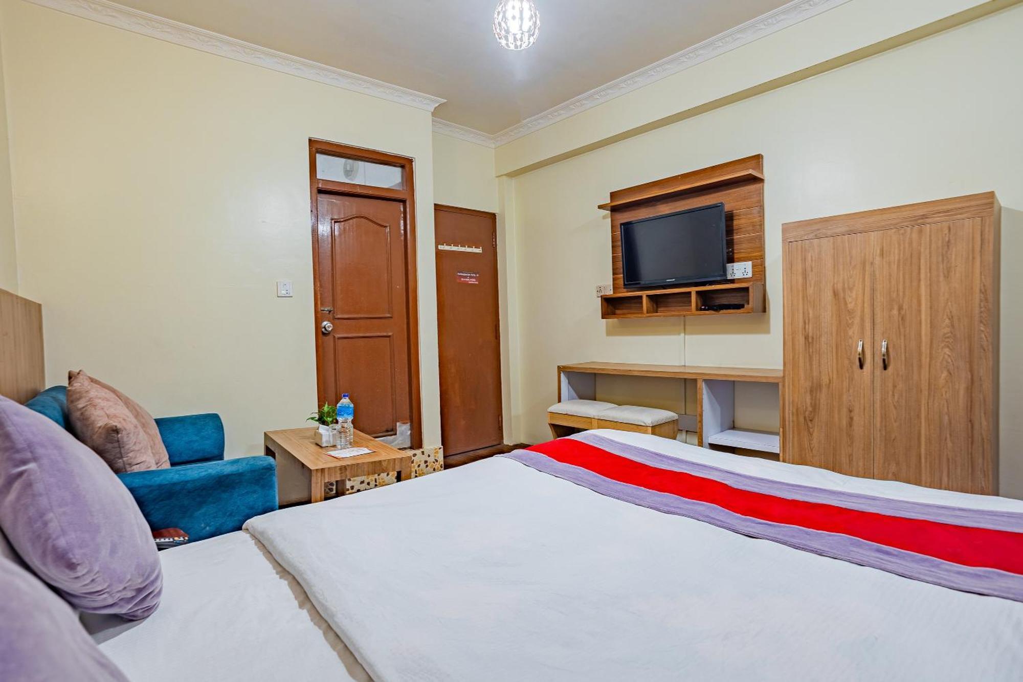 Oyo 821 Hotel Gauri Kathmandu Ngoại thất bức ảnh