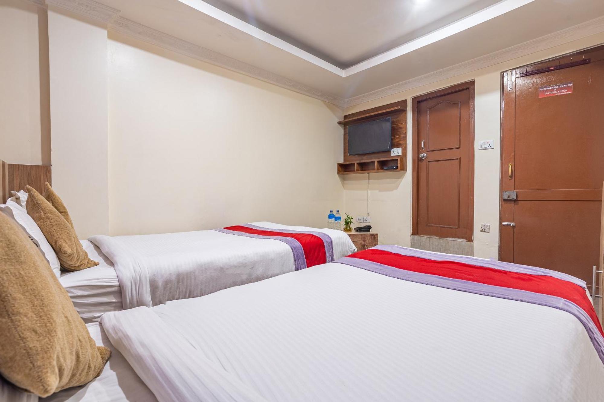 Oyo 821 Hotel Gauri Kathmandu Ngoại thất bức ảnh