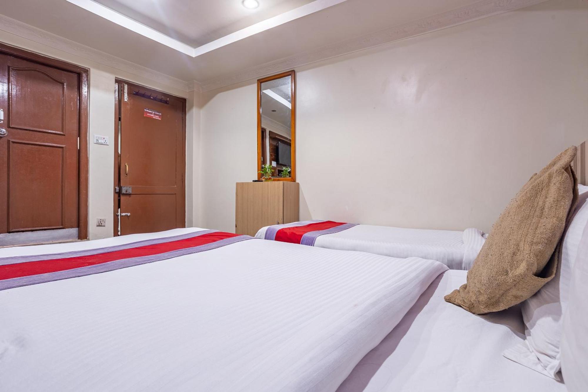 Oyo 821 Hotel Gauri Kathmandu Ngoại thất bức ảnh