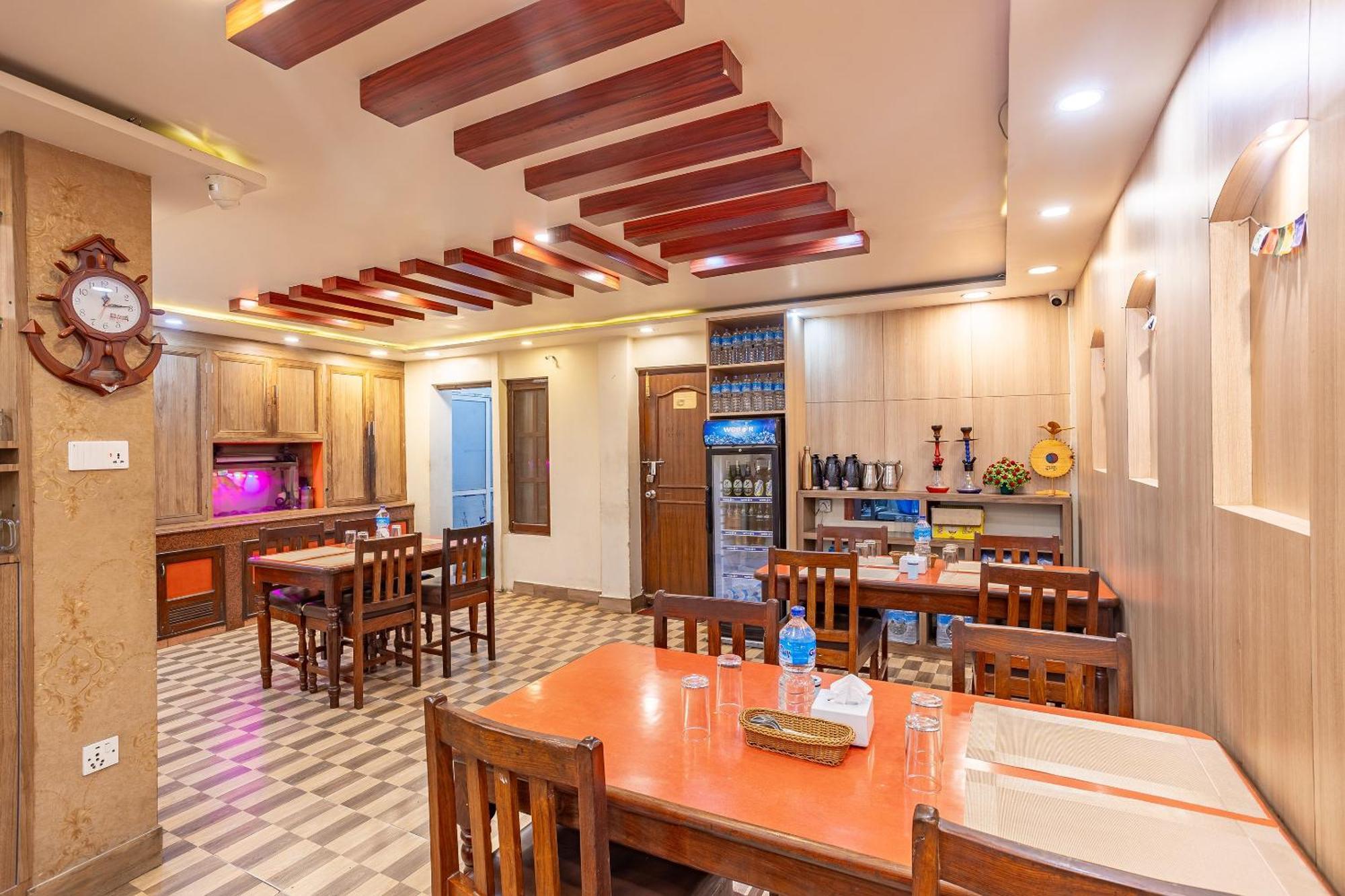 Oyo 821 Hotel Gauri Kathmandu Ngoại thất bức ảnh