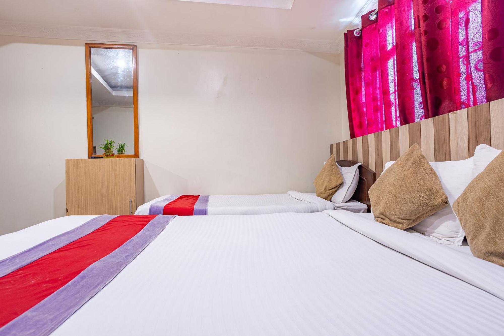 Oyo 821 Hotel Gauri Kathmandu Ngoại thất bức ảnh