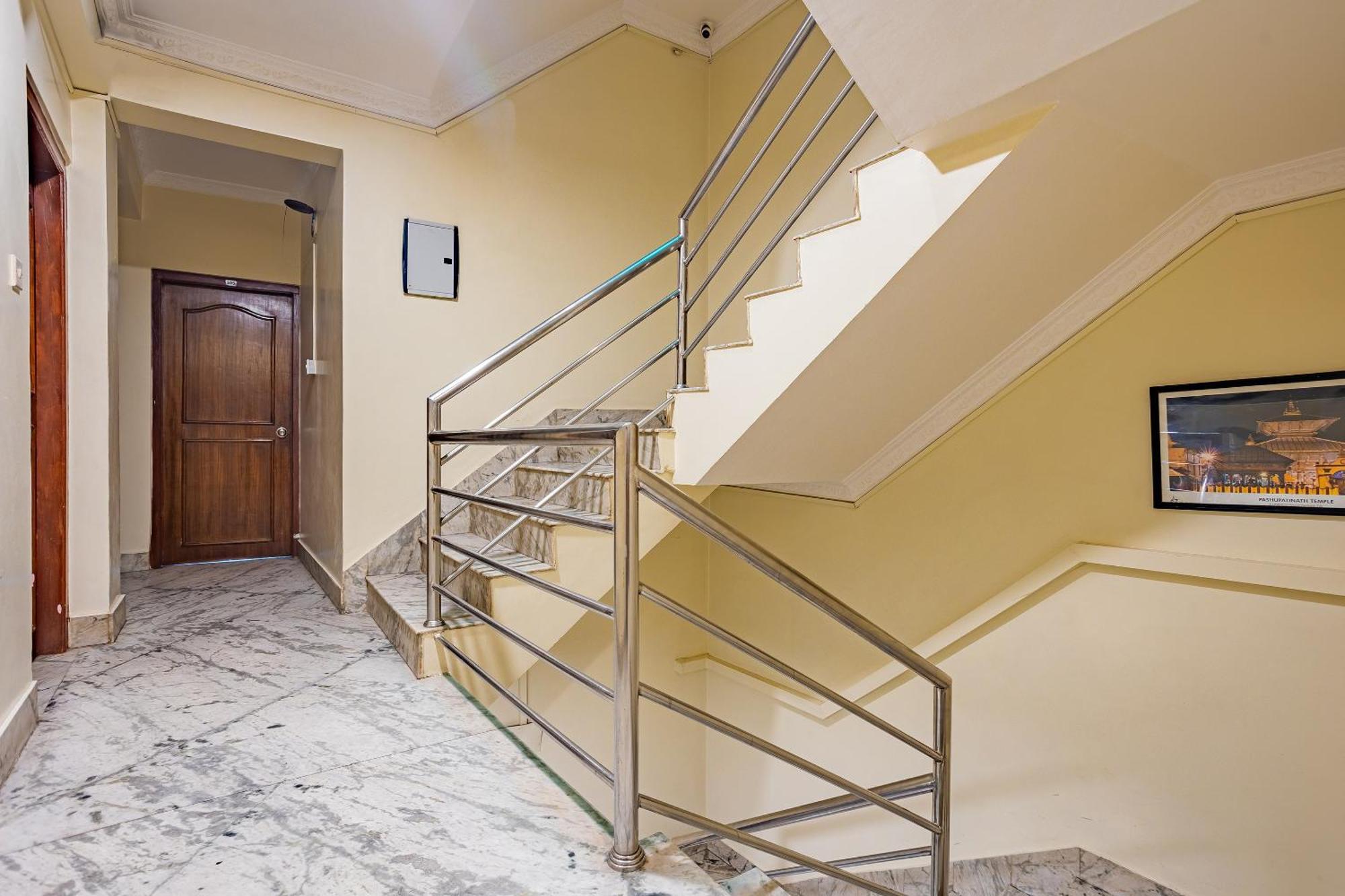 Oyo 821 Hotel Gauri Kathmandu Ngoại thất bức ảnh